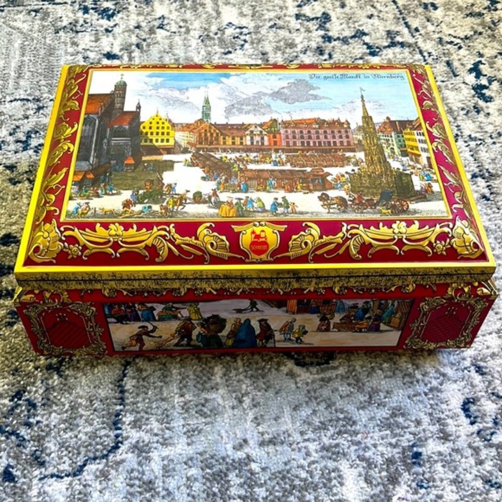 Vintage biscuit tin